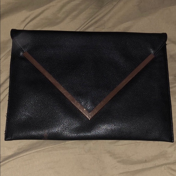 Faux Leather Hand Purse - Picture 2 of 4